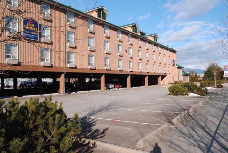 Mountain Retreat Hotel Squamish Exterior photo