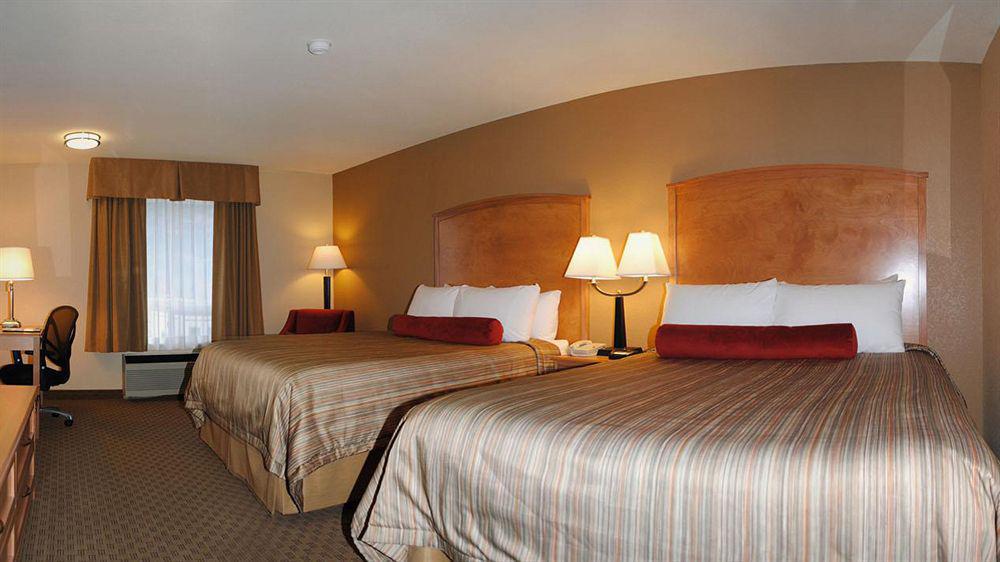 Mountain Retreat Hotel Squamish Exterior photo